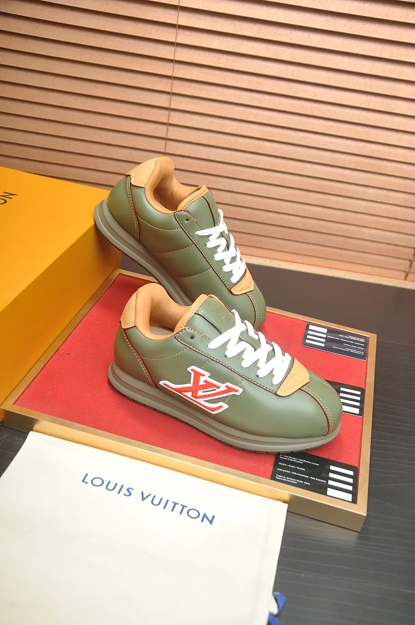 Men's men's shoes 💰700💶[LOUIS VUITTON] new original order 🍀LV Louis Vuitton * - top version of LV classic trendy shoes! Made of imported original fabrics, mesh lining, and original wear-resistant rubber foam outsole! High quality products! Size (female 35-40)